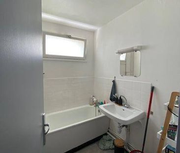 Location appartement 1 pièce 31 m² à Pont-Évêque (38780) 4 - Photo 5