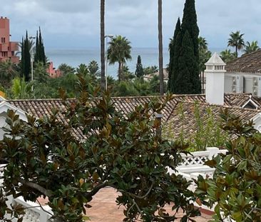 3 Bedroom Townhouse For Rent in Estepona, Málaga - Photo 4