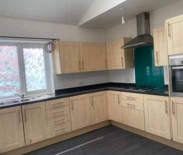 Room in a Shared House, Henrietta Street, M16 - Photo 6