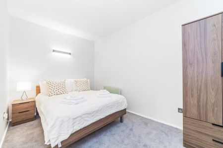 2 Bed Flat, Cromwell Road, SW7 - Photo 4