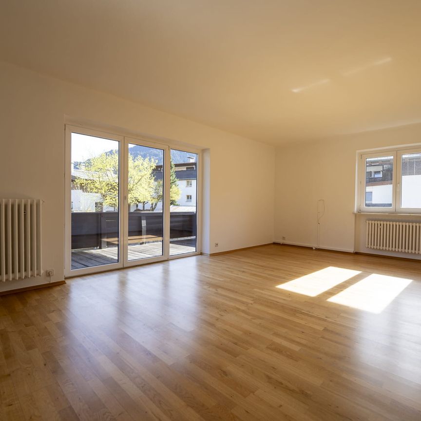 Upper-floor apartment with a spacious terrace in Kitzbühel - Foto 1