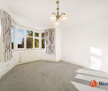 5 bedroom detached house to rent - Photo 4