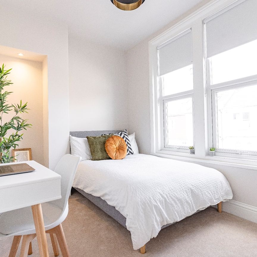1 bedroom room to rent Fawcett Road, Southsea - Photo 1