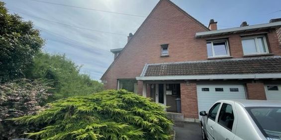 Location Maison 6 pièces 116m² VILLENEUVE D ASCQ 59650 - Photo 3