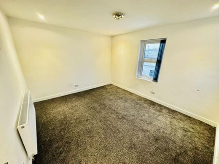 5 bedroom terraced house to rent - Photo 3