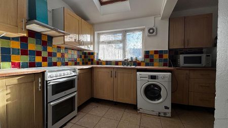 3 bedroom house to rent - Photo 3