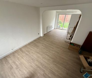 5 bedroom end of terrace house to rent - Photo 1