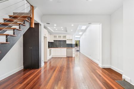 22 Belvoir Street, Surry Hills NSW 2010 - House For Rent | Domain - Photo 3