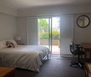 Contemporary beachside studio - furnished - Photo 2