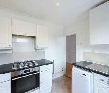 3 bedroom mid terraced house to rent, - Photo 6