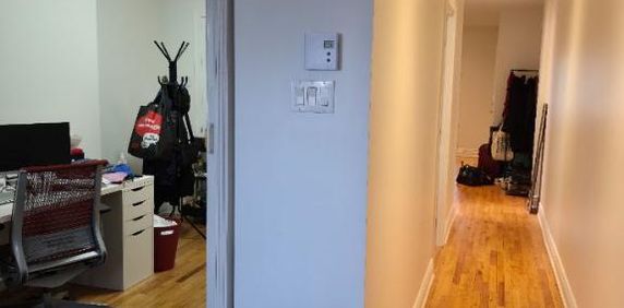 Grand 3 ½ rénové avec pièce bureau – Disponible immédiatement - Ahuntsic - Photo 2