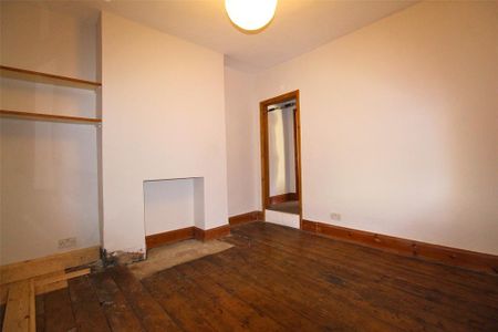 4 bedroom terraced house to rent - Photo 4