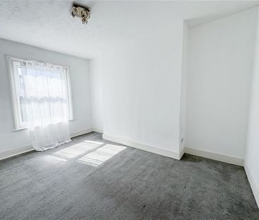 Elphinstone Road, Hastings - Photo 5