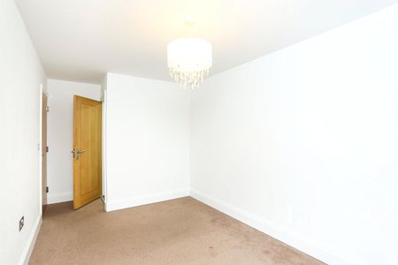 2 bedroom apartment to rent Tetty Way, Bromley, BR1 - Photo 3