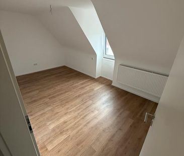 Frisch sanierte 2 ZKB-Wohnung in Niederzwehren - Photo 3