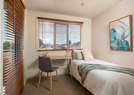 Stylish & Convenient Living in the Heart of Preston - Photo 2