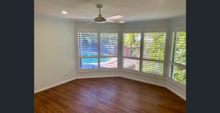 Stylish Noosa Home with Pool & Outdoor Entertaining – Walk to Beach & Junction, with Solar Power to reduce your power bills. PETS ON APPLICATION - Photo 2