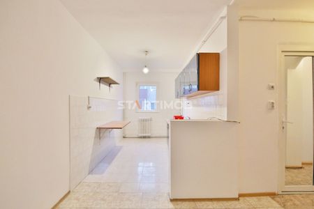 Apartament nemobilat 4 camere zona Gemenii - Photo 3