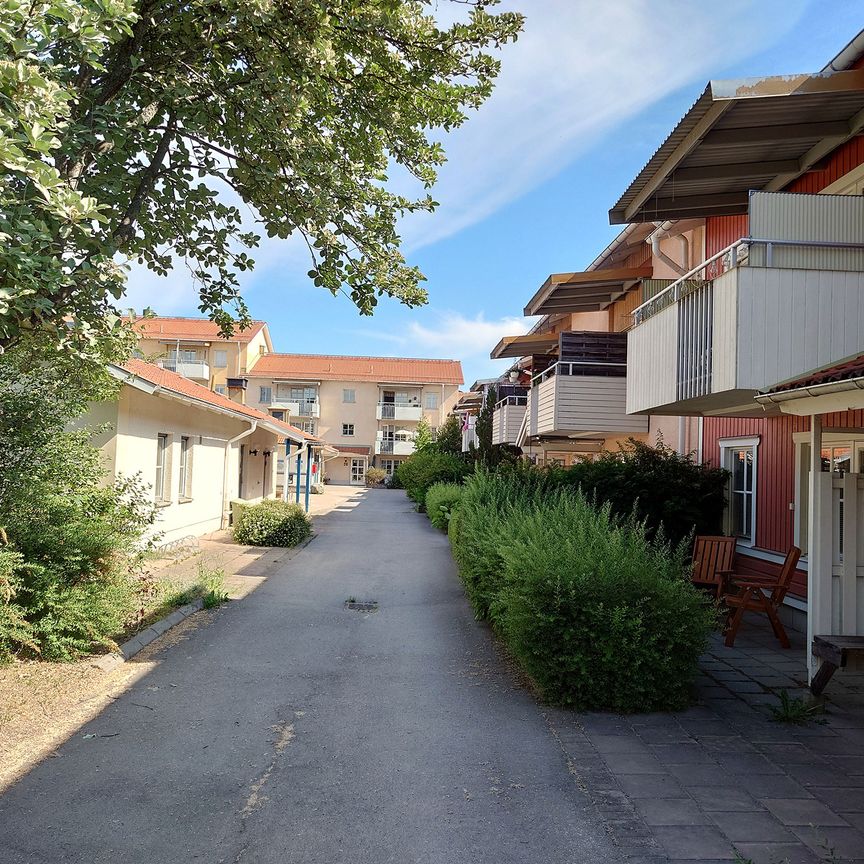 Hyttgatan 12 - Photo 1