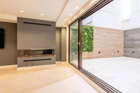 Luxury Flat for rent in Madrid, Autonomous Region of Madrid - Photo 4