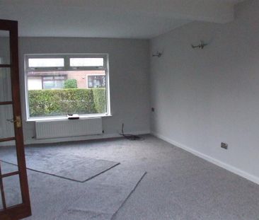 Flush Green, Belfast, BT6 0GJ - Photo 1