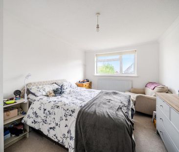 2 bedroom maisonette to rent - Photo 4