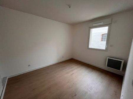 Location Appartement 2 pièces 45m² ST JORY 31790 - Photo 2