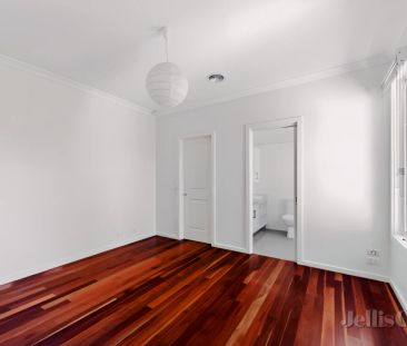 3 Bed, 2 Bath - Photo 4