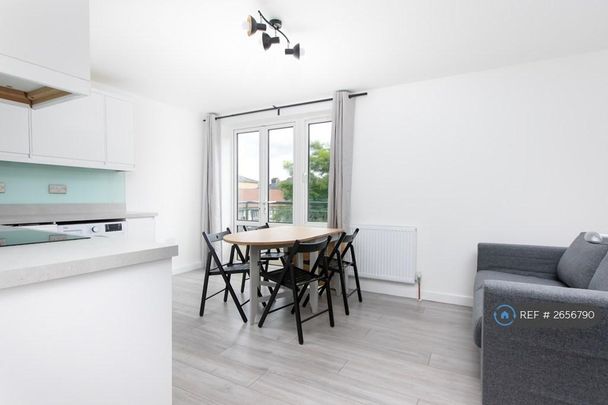 3 bedroom maisonette to rent - Photo 1