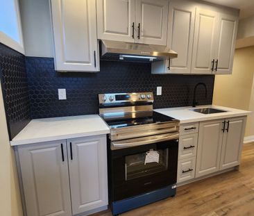 For Lease - 744 Kennedy Circle, Milton, Ontario - Photo 4