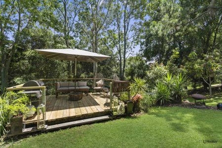 THREE BEDROOM FAMILY HOME WITH NATURE AT ITS DOORSTEP - Photo 4