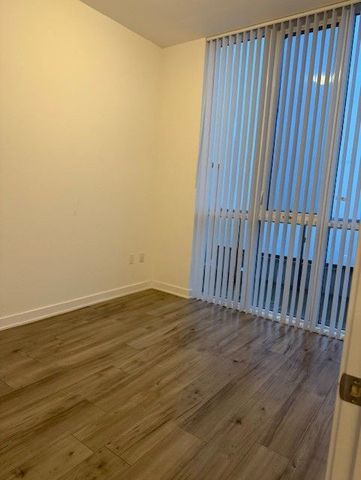 For Lease - 60 Honeycrisp Crescent Unit# 1615, Vaughan, Ontario - Photo 2