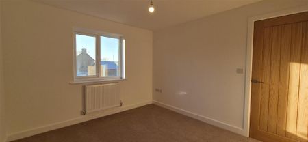 4 bedroom house to rent - Photo 3