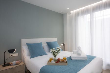 Amplio apartamento de 2 habitaciones en alquiler - Photo 5