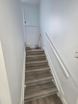 For Lease - 180 CHENOA Way Unit# B, Barrhaven, Ontario - Photo 1