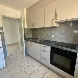 Tramelan, Nice renovated apartment of 4.5 pcs on the 2nd floor with balcony - Photo 2