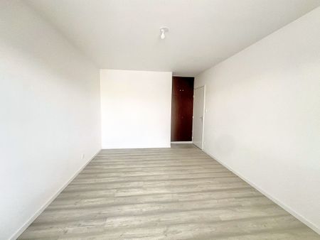 Location Appartement 2 pièces 51m² ILLKIRCH GRAFFENSTADEN 67400 - Photo 3