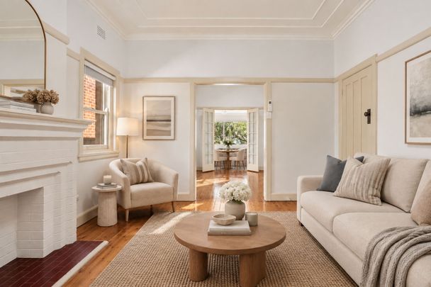Charming Two-Bedroom Home Opposite the Park with Kogarah Bay Views - Photo 1