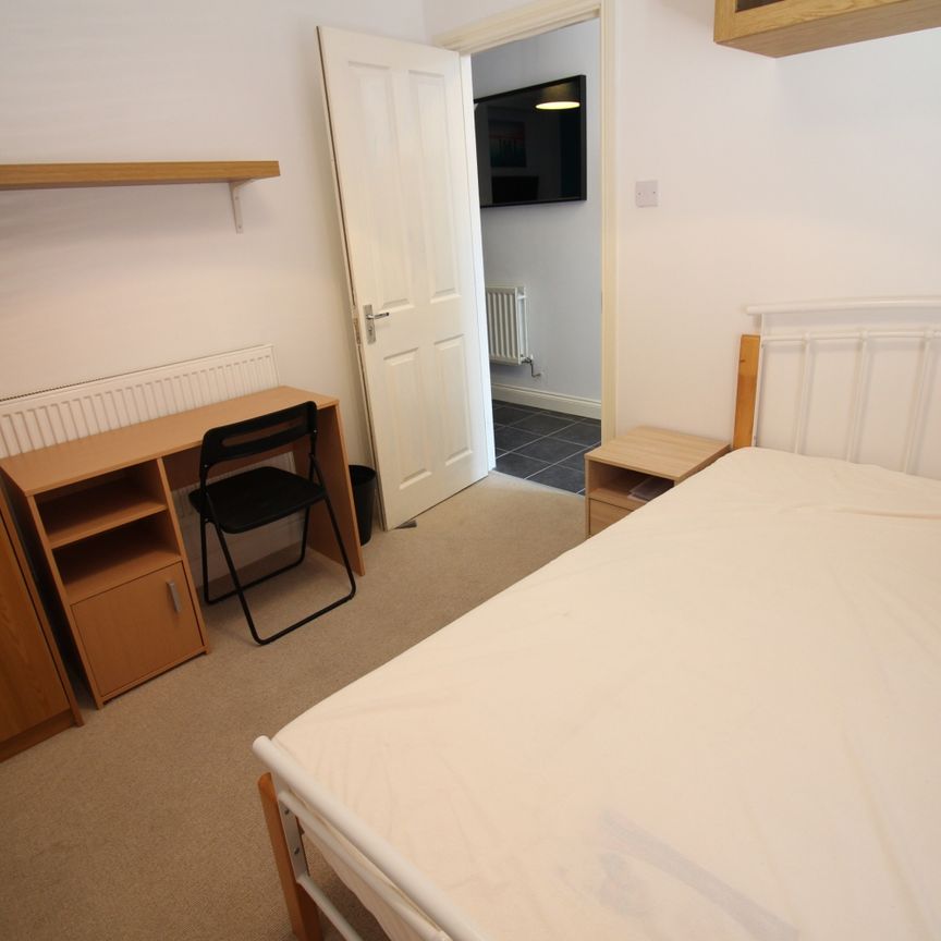 Crwys Place, Roath - Photo 1