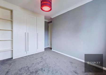 3 bedroom end of terrace house to rent - Photo 4