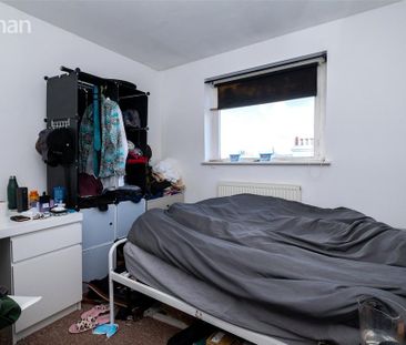 4 bedroom terraced house to rent - Photo 3