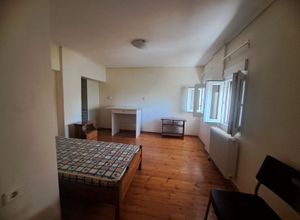 Studio/Γκαρσονιέρα για ενοικίαση - Λαμία, - Φωτογραφία 2