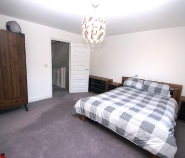 3 bedroom terraced house to rent - Photo 6