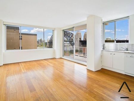 Two bedroom apartment with wonderful Harbour Bridge views - Photo 3