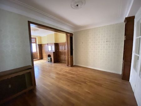 Location Appartement 3 pièces 90m² LILLE 59000 - Photo 4