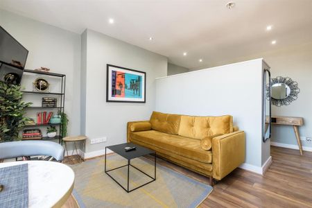 Studio to rent - Photo 2