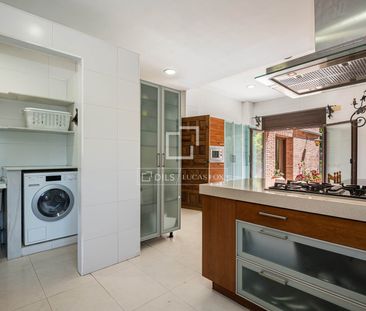 Excellent 5 Bedroom house / villa for rent in Valldoreix, Barcelona - Photo 2