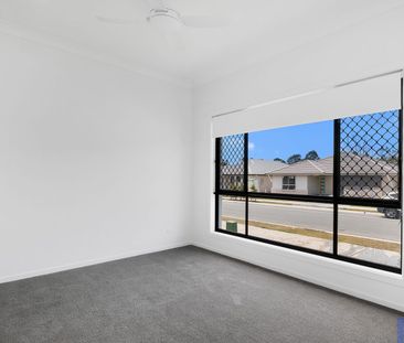 🏡 Comfortable Living in a Convenient Morayfield Location - Photo 4