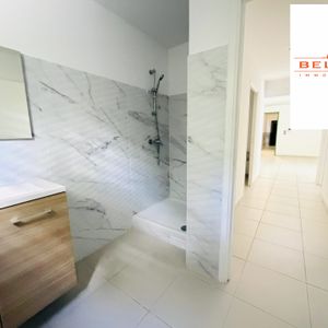 Location Appartement 3 pièces 65m² FORT DE FRANCE 97200 - Photo 2