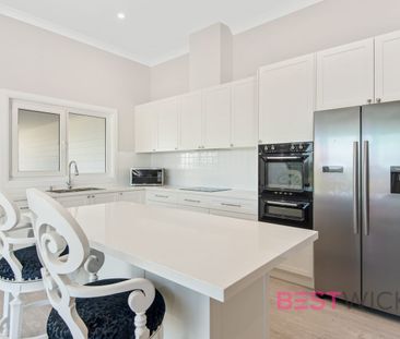 Brand New Fully Furnished 2-Bedroom Granny Flat - Photo 2